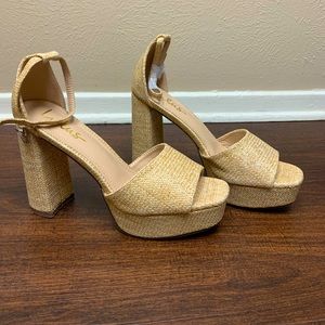 Lulu tan woven block platform heel